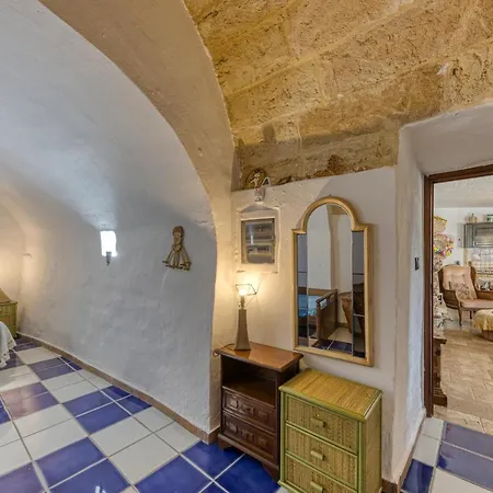 Virginia Villa