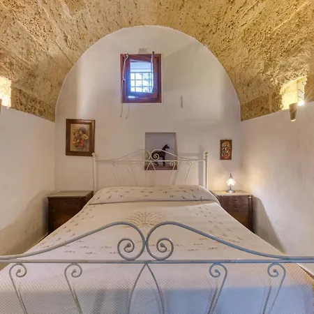 Virginia Villa